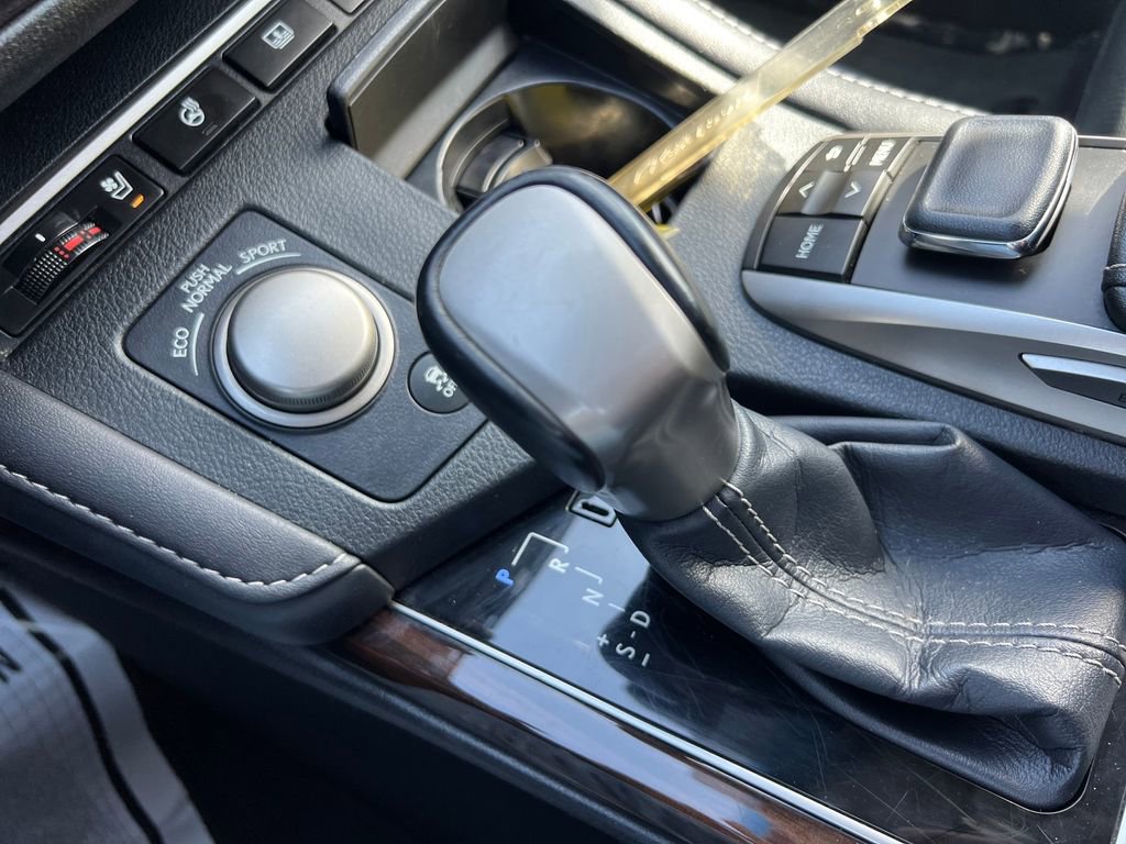 Used 2017 Lexus ES 350 w/ Luxury Package FWD image 28