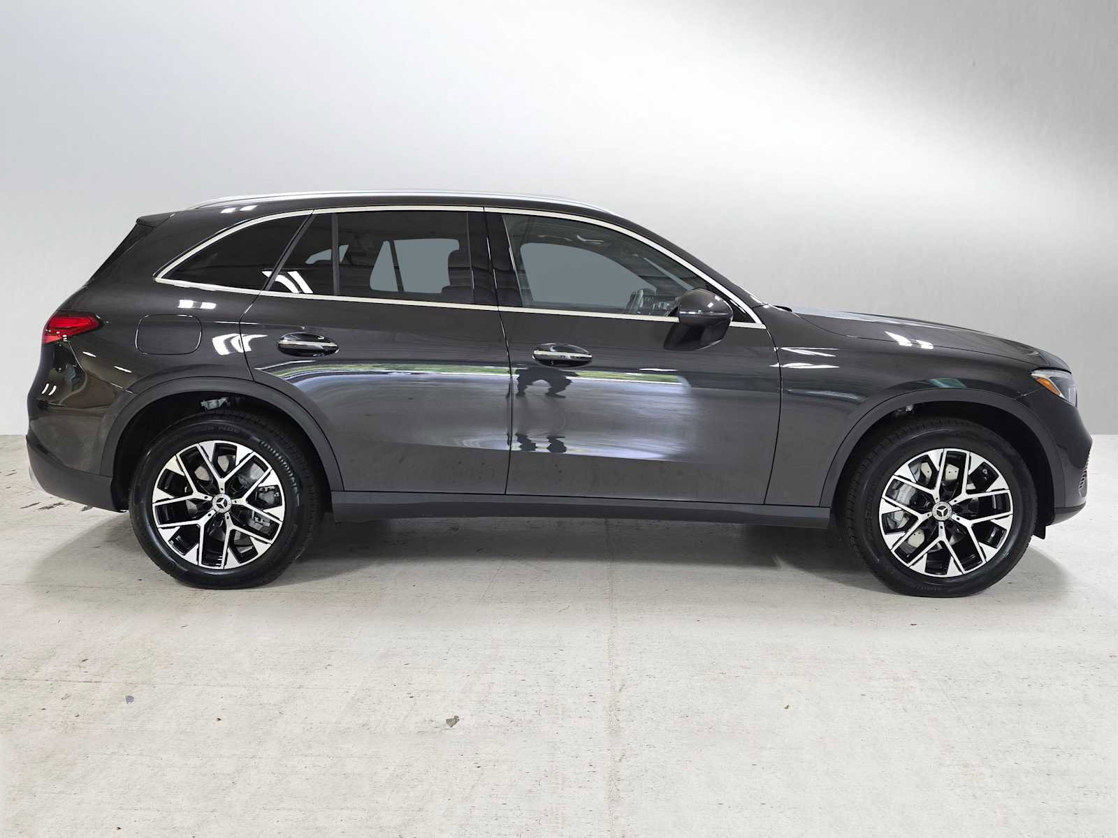 Certified 2026 Mercedes-Benz GLC 350e 4MATIC image 2