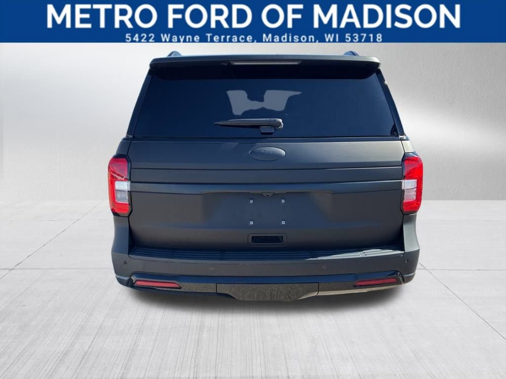 Used 2022 Ford Expedition XLT image 7