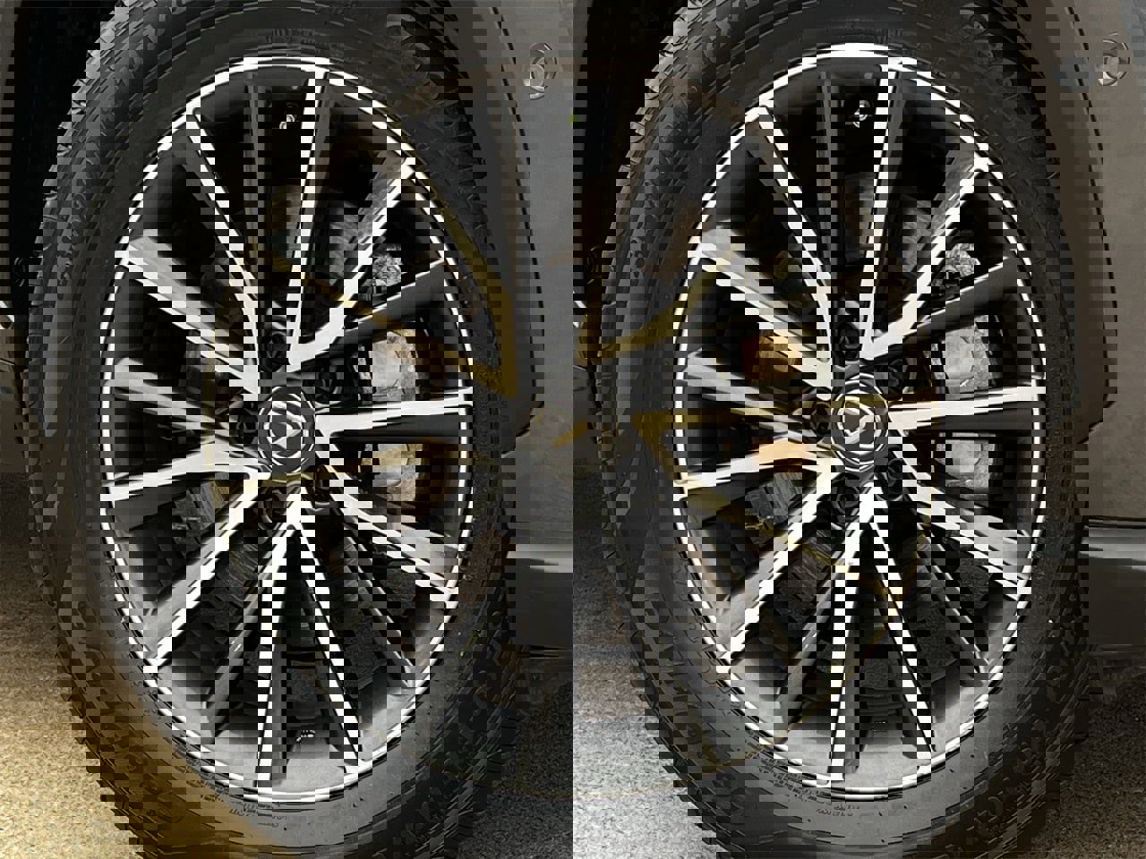 Used 2024 Lexus NX 300h AWD w/ Luxury Package image 31