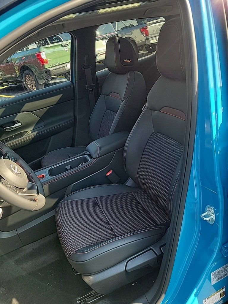 Used 2025 Nissan Kicks SR w/ SR Premium Package image 22