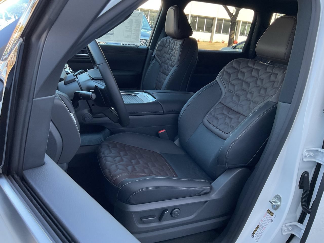 New 2026 Nissan Armada Platinum AWD/4WD image 13
