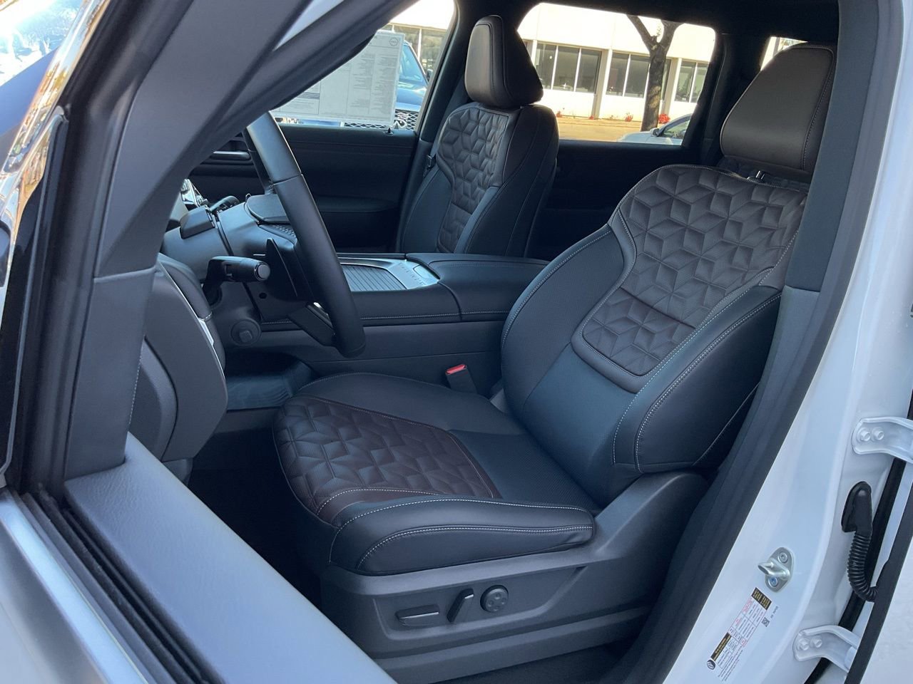 New 2026 Nissan Armada Platinum image 13