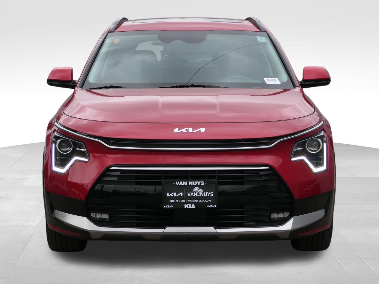 Used 2023 Kia Niro EX Touring image 8