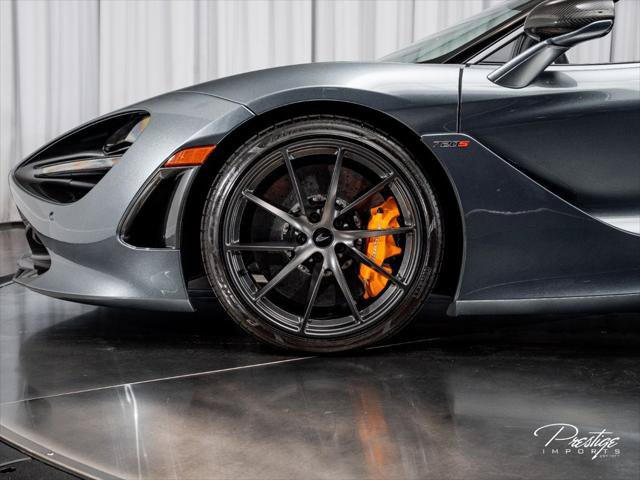 Used 2023 McLaren 720S Spider RWD image 18