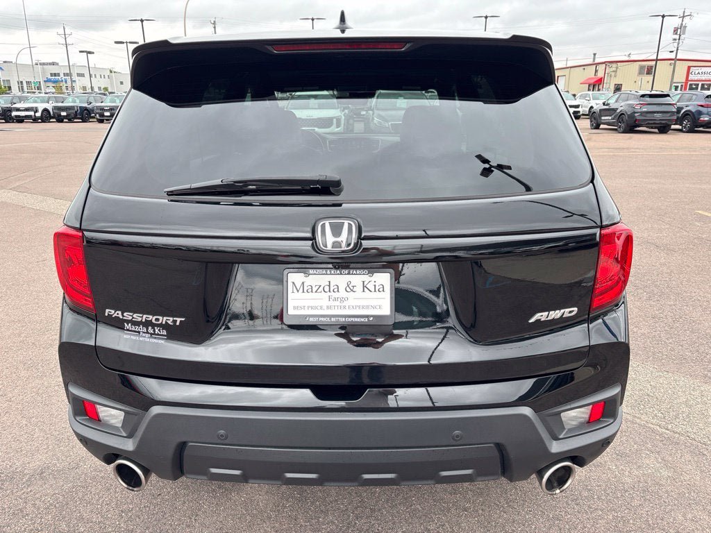 Used 2024 Honda Passport EX-L image 6