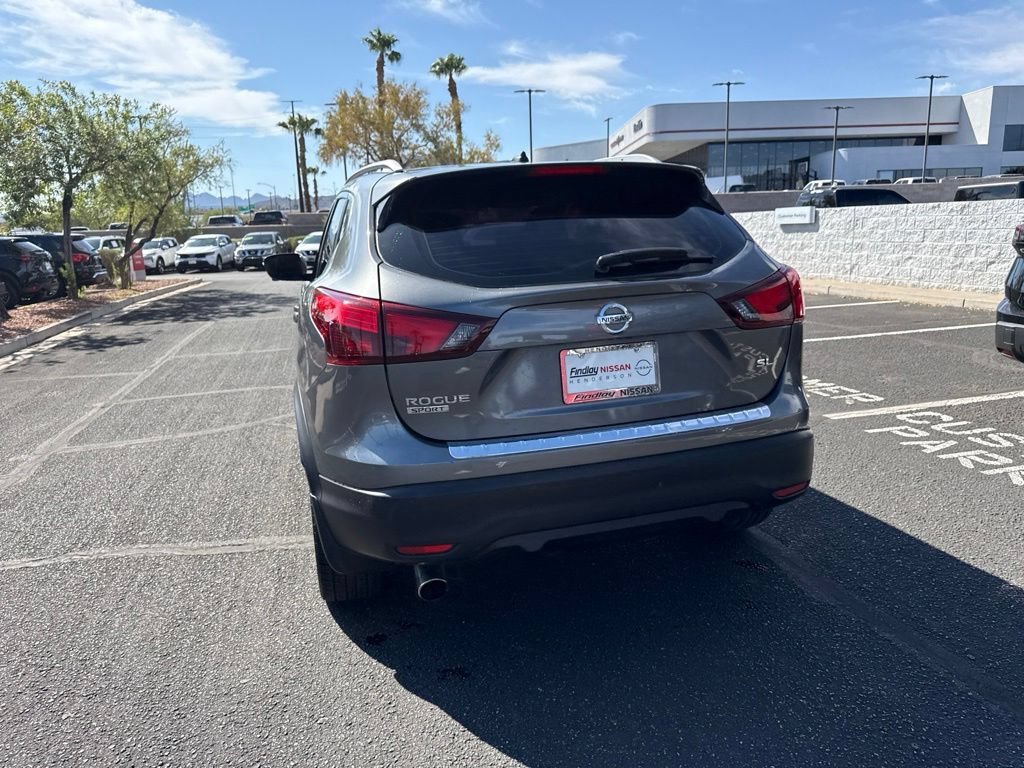 Used 2018 Nissan Rogue Sport SL FWD image 12
