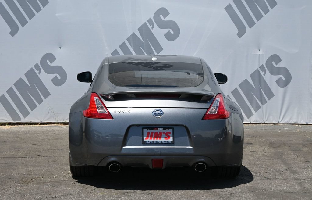 Used 2014 Nissan 370Z Touring w/ Sport Package RWD image 6