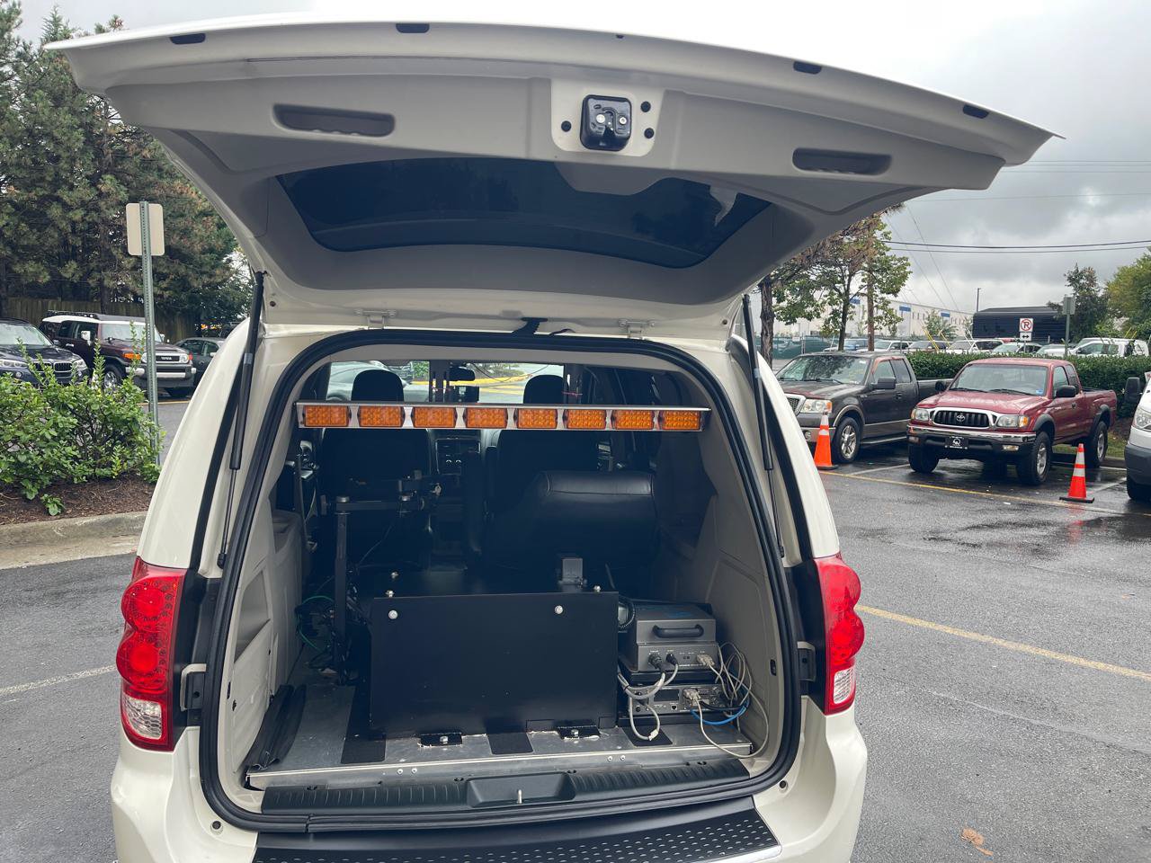 Used 2013 RAM C/V Tradesman w/ UConnect Hands-Free Group FWD image 8