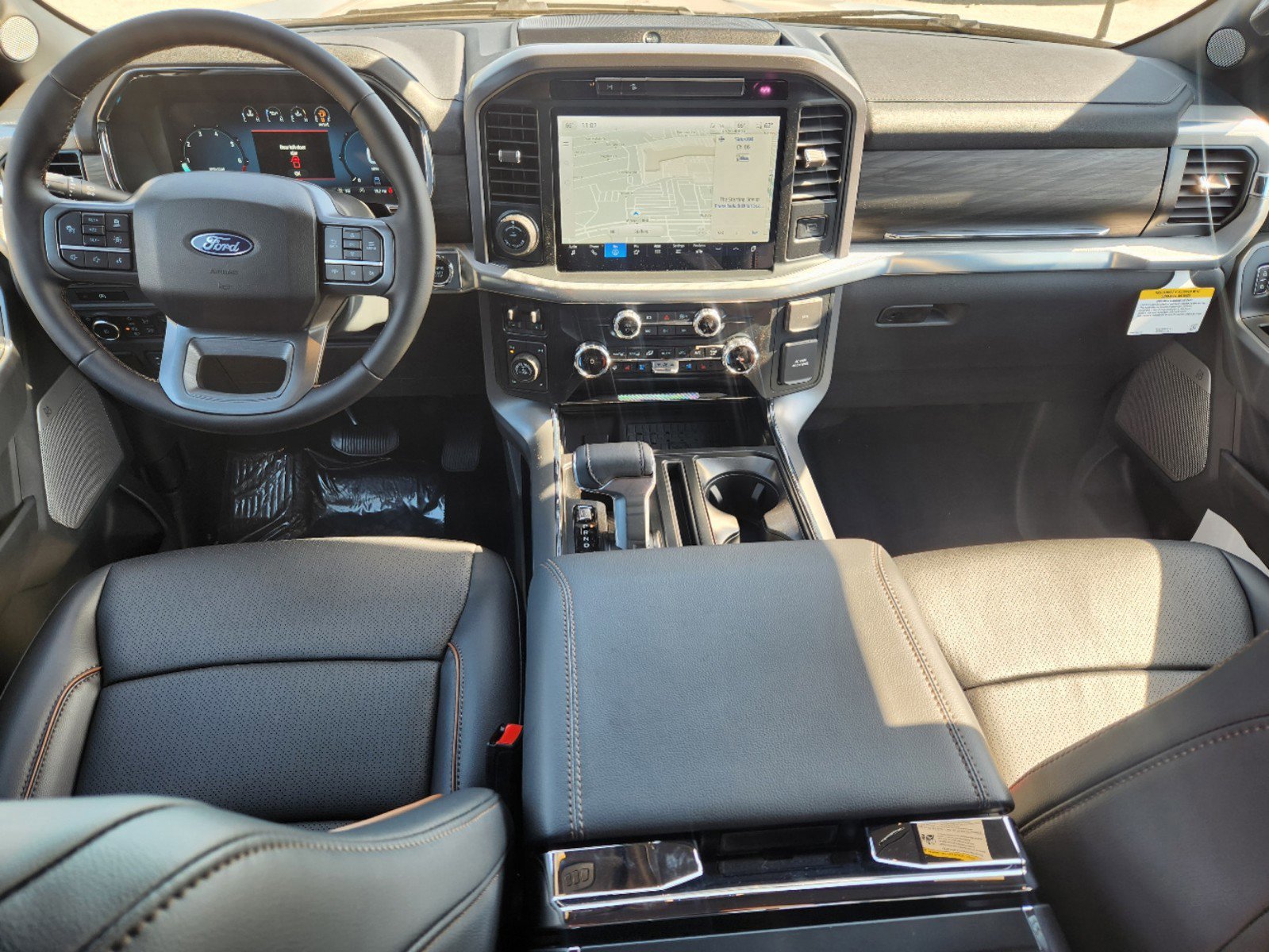 New 2025 Ford F150 Lariat w/ Equipment Group 501A Mid image 19