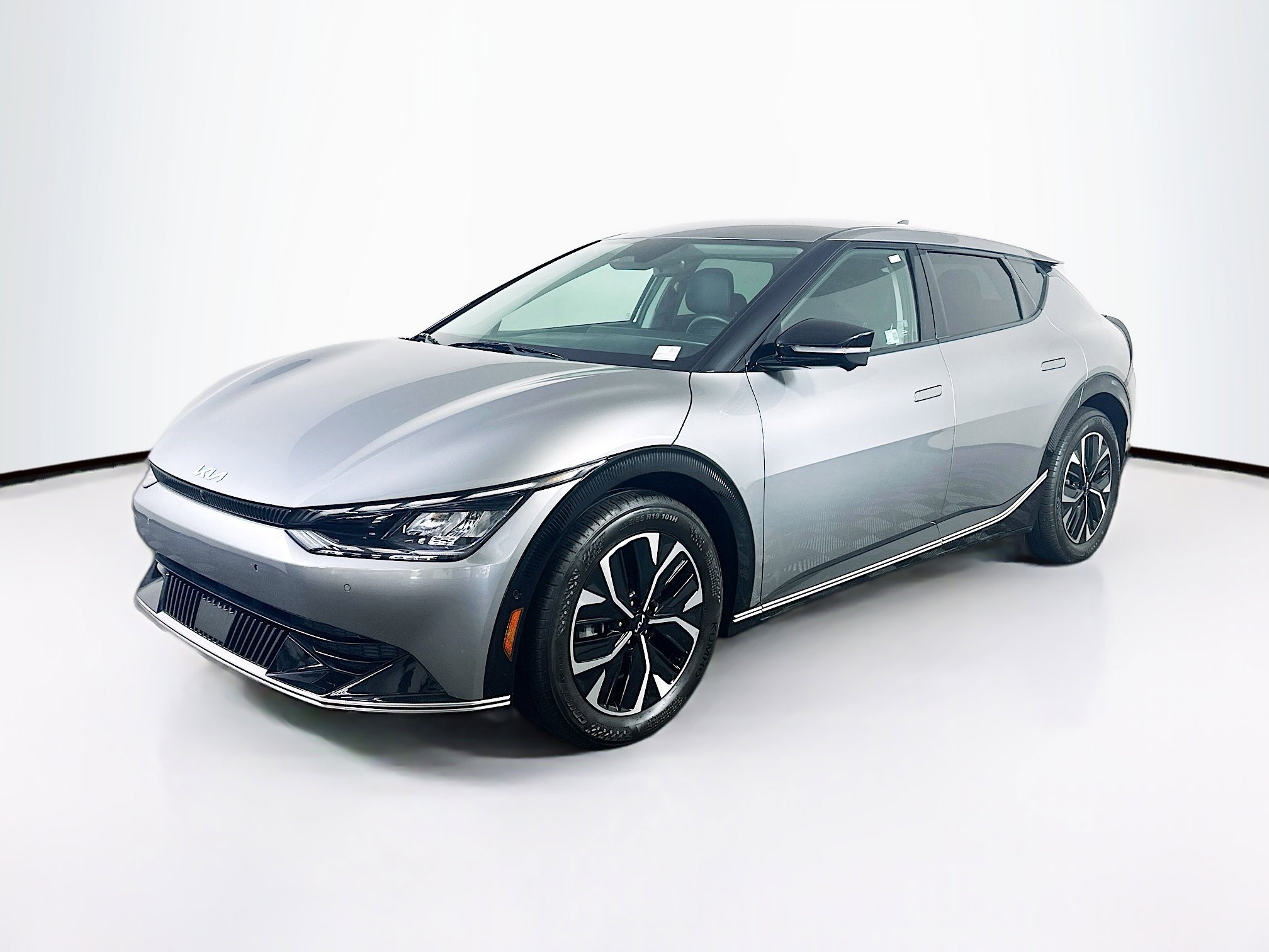 Used 2023 Kia EV6 Wind w/ Wind Technology Package image 3