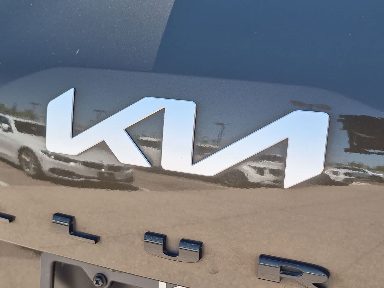 Used 2022 Kia Telluride EX w/ EX Premium Package AWD/4WD image 12