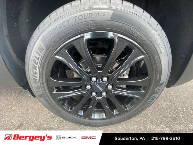 Used 2023 GMC Acadia SLT w/ Elevation Edition AWD/4WD image 36