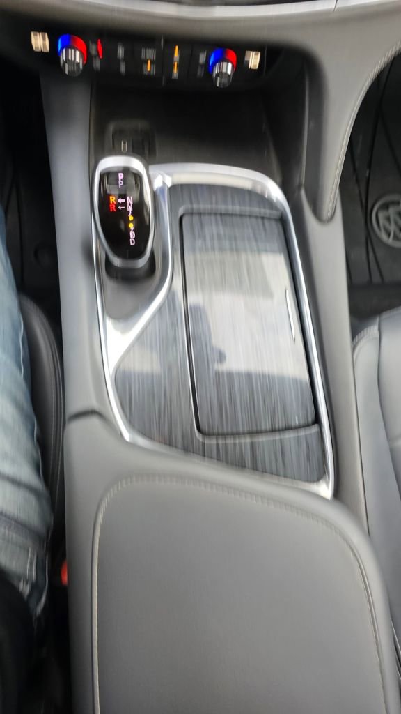 Used 2020 Buick Enclave Premium w/ Sun and Sites Package image 23