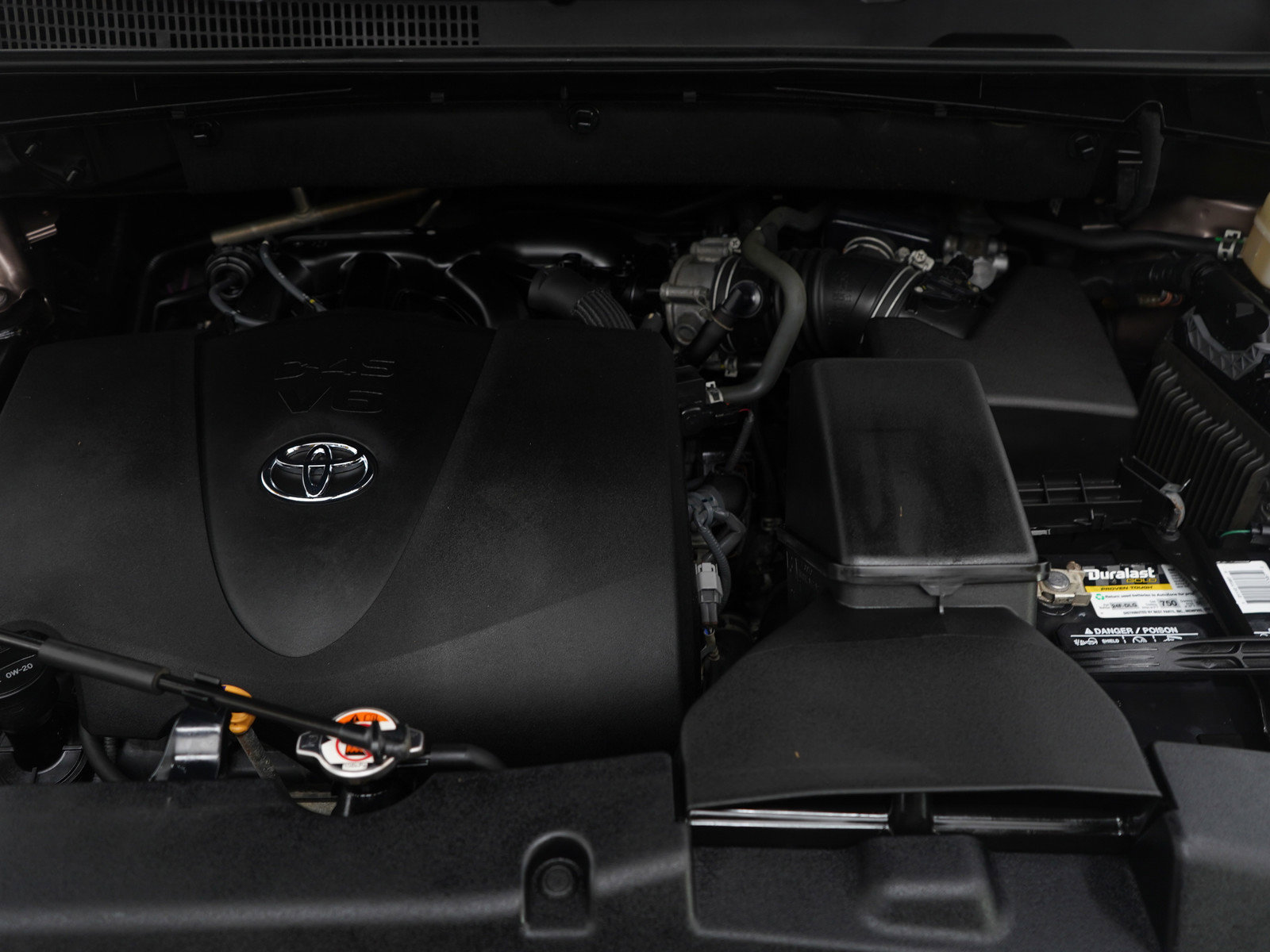 Used 2018 Toyota Highlander XLE image 31