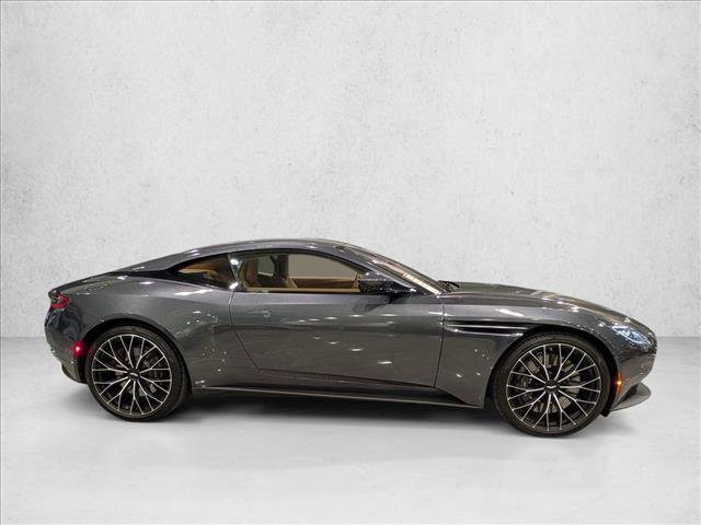 Used 2023 Aston Martin DB11 Coupe image 4