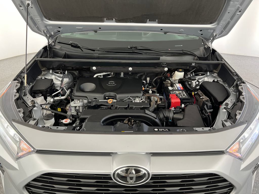 Used 2020 Toyota RAV4 XLE w/ Convenience Package image 23