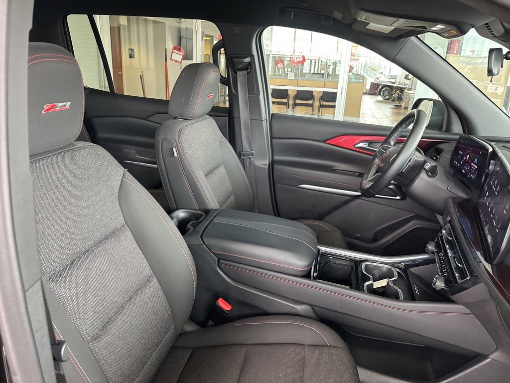 Used 2024 Chevrolet Traverse Z71 image 38