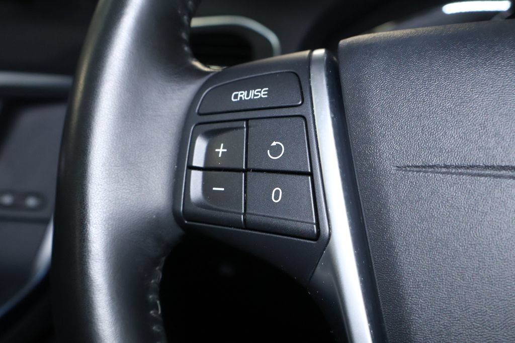 Used 2018 Volvo V60 T5 Cross Country AWD/4WD image 21