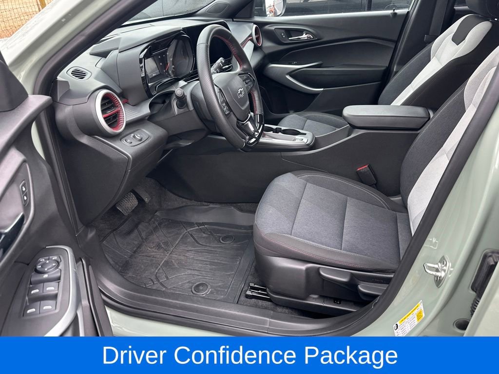 Used 2024 Chevrolet Trax RS w/ Driver Confidence Package image 10