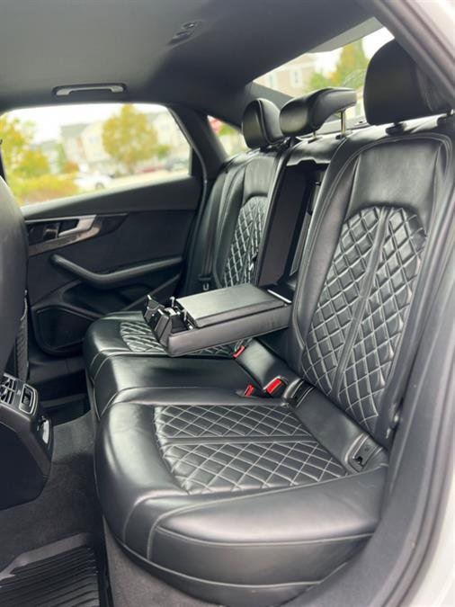 Used 2023 Audi S4 Premium Plus w/ Premium Plus Package image 31