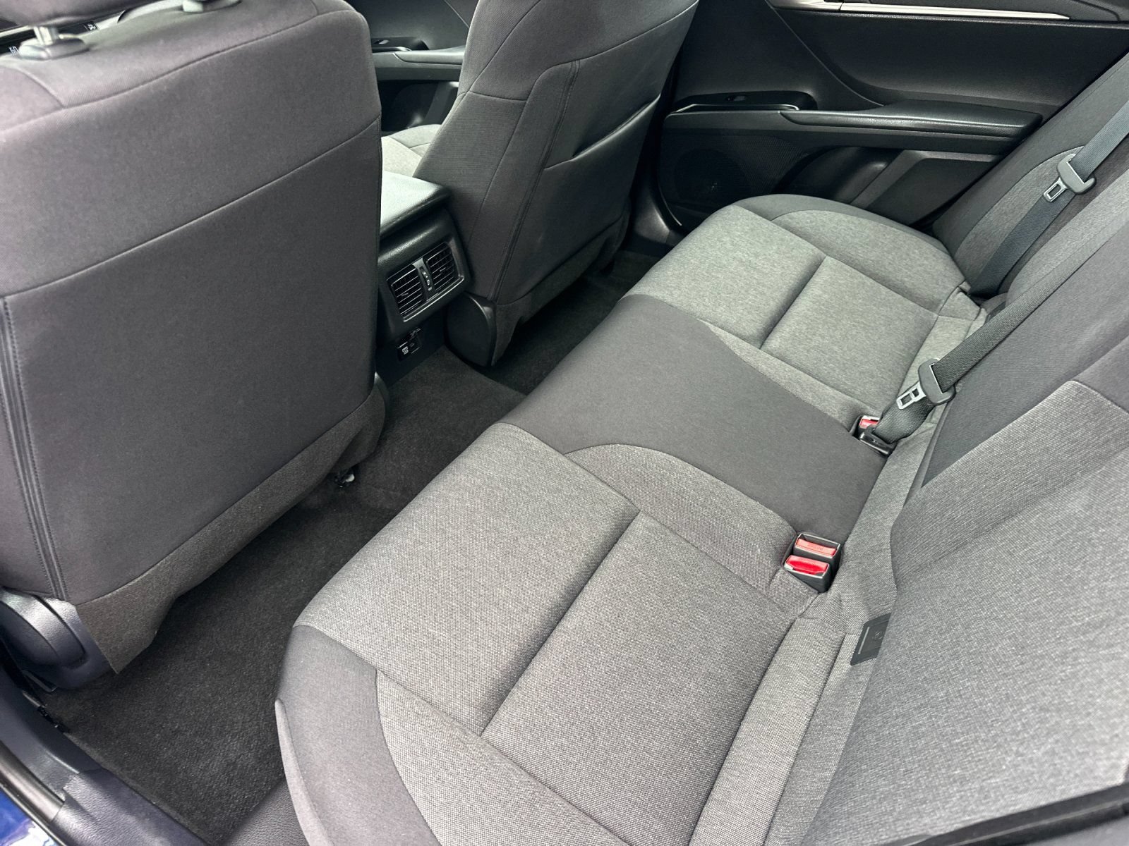 Used 2025 Toyota Camry LE FWD image 11