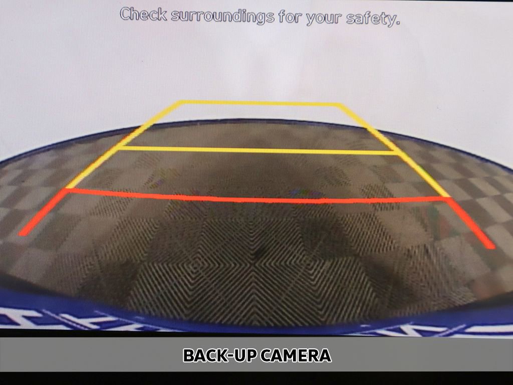 Certified 2024 Hyundai Venue SEL FWD image 5