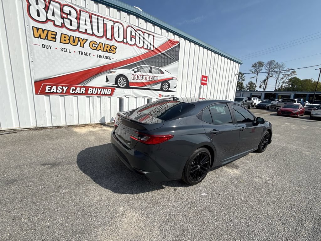 Used 2025 Toyota Camry SE w/ Convenience Package FWD image 8