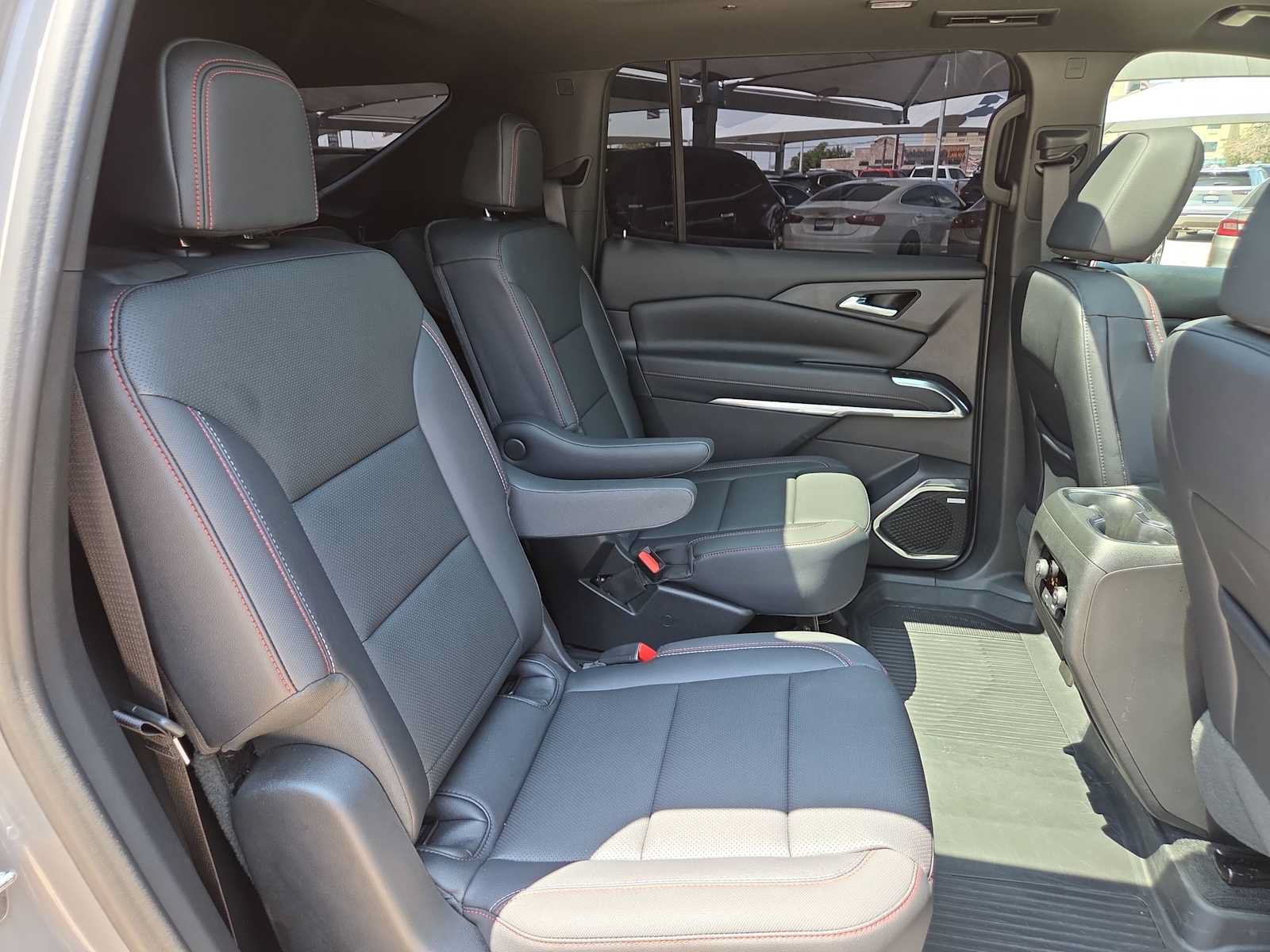 Used 2026 Chevrolet Traverse Z71 w/ Enhanced Driving Package AWD/4WD image 17