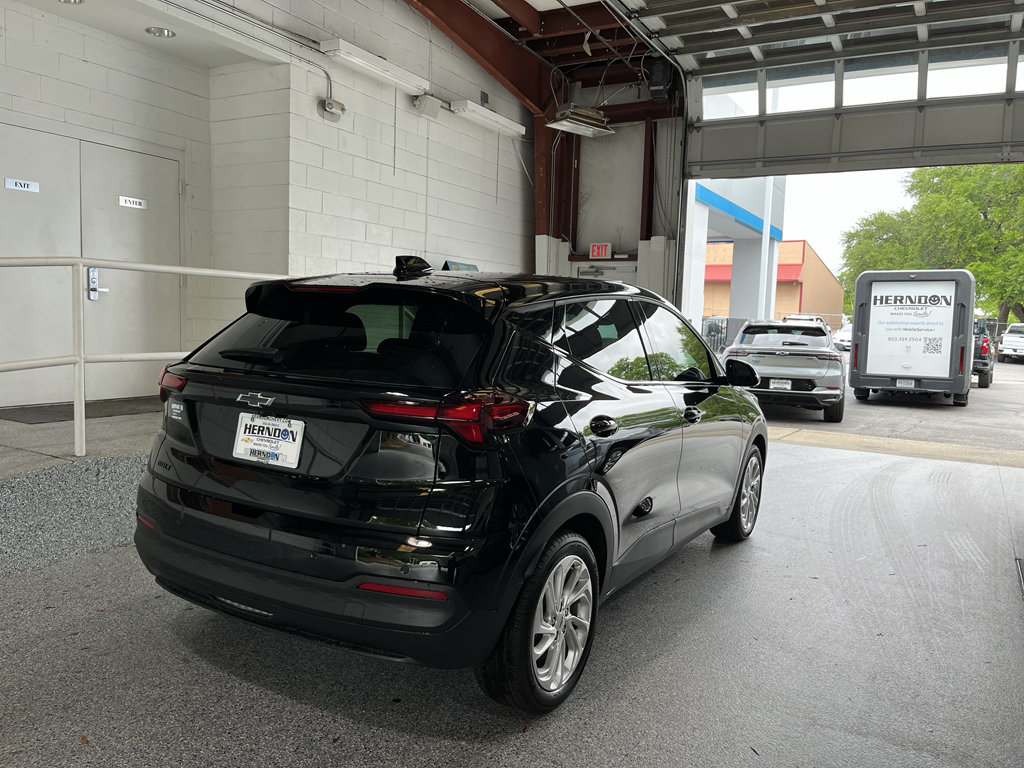 New 2027 Chevrolet Bolt LT FWD image 10