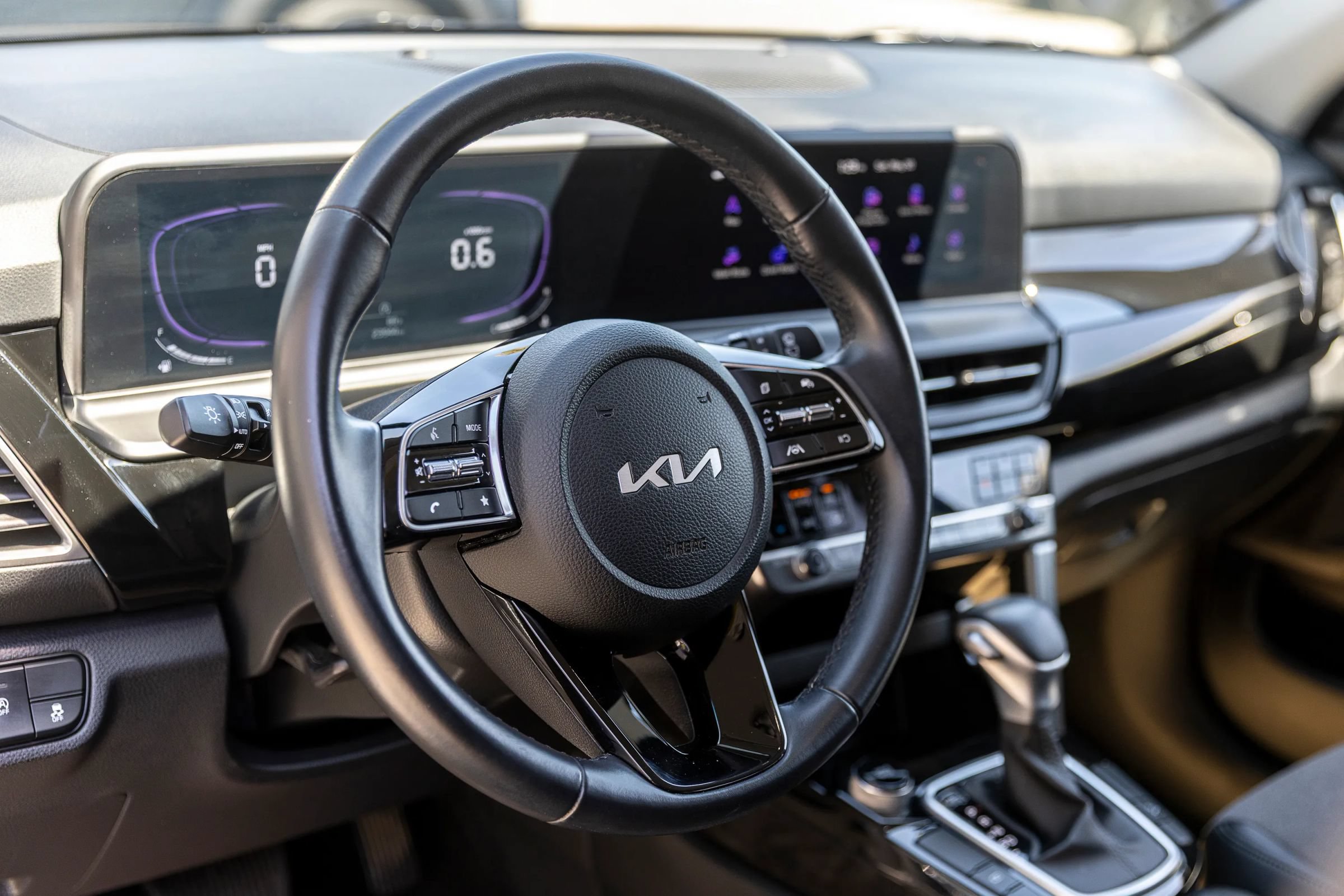 Used 2025 Kia Seltos S FWD image 24