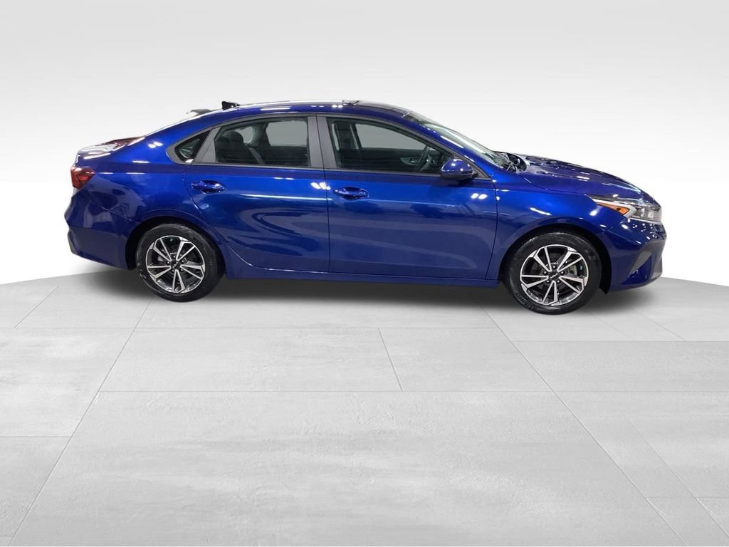 Certified 2023 Kia Forte LXS FWD image 7