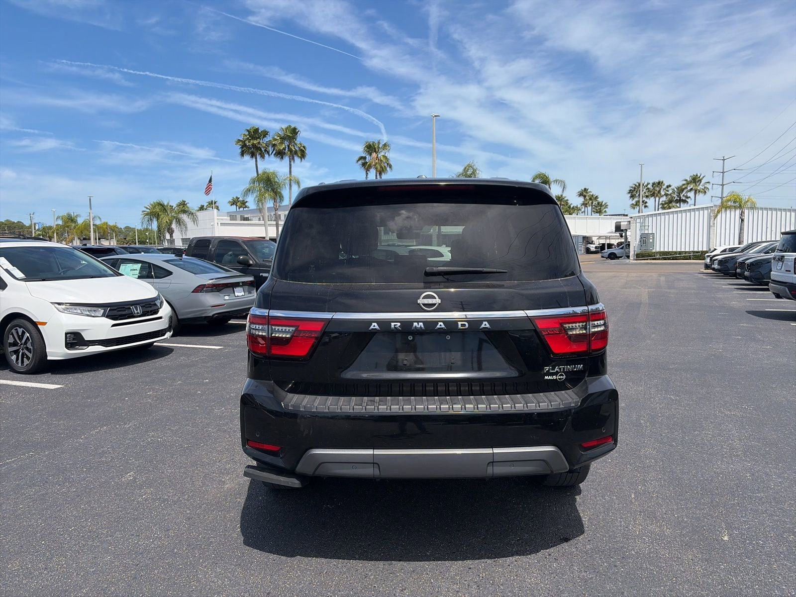 Used 2023 Nissan Armada Platinum w/ Captain's Chairs Package image 6