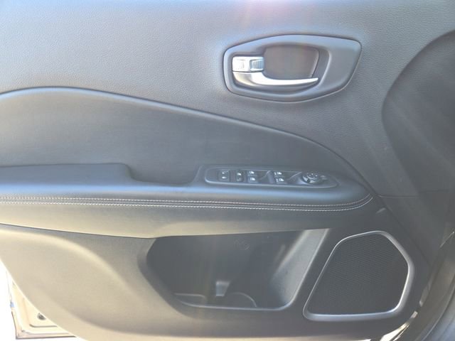 Used 2018 Jeep Compass Sport image 29