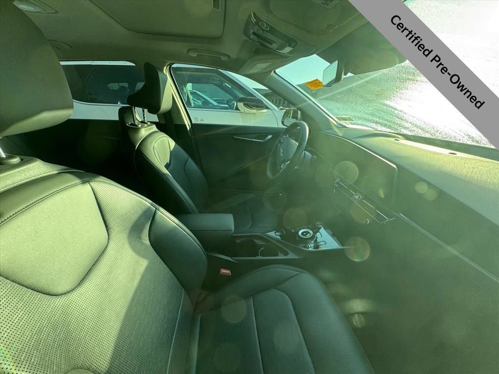Certified 2024 Kia Niro Wave FWD image 3