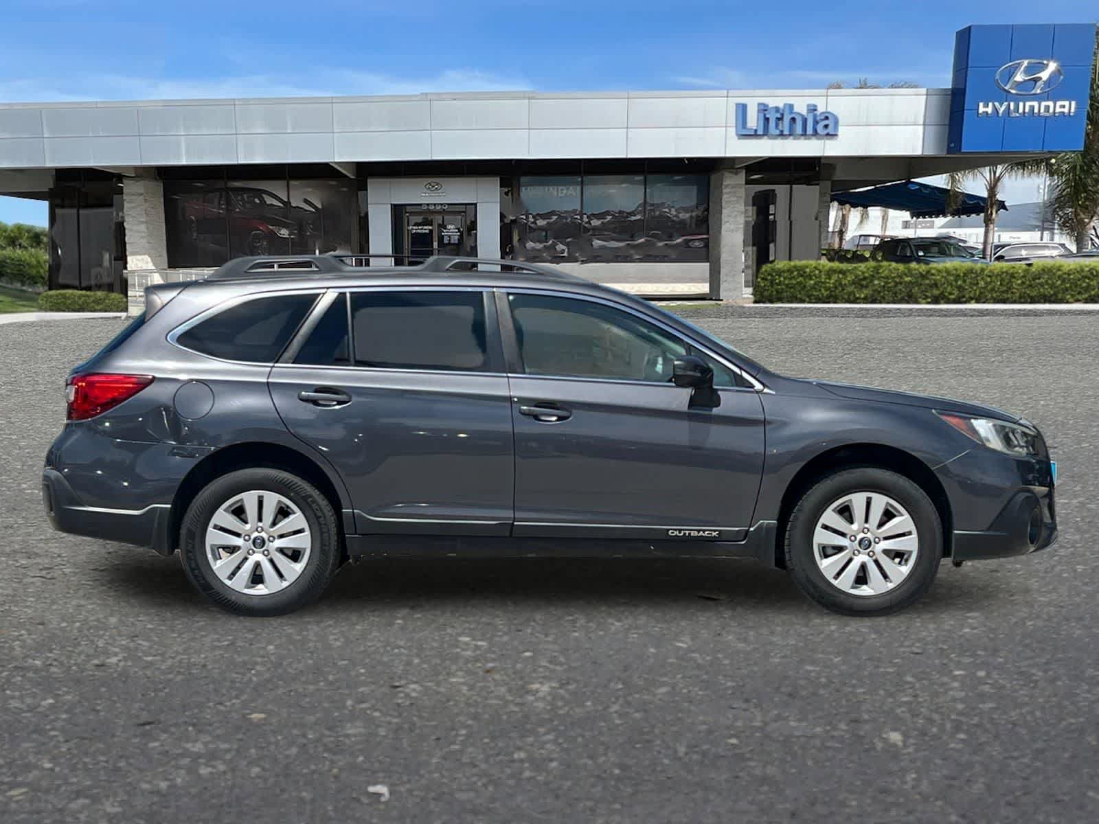 Used 2018 Subaru Outback 2.5i Premium AWD/4WD image 9