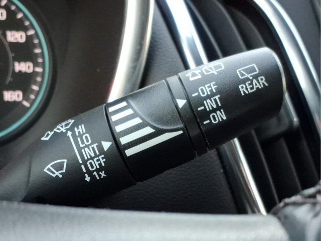 Used 2024 Chevrolet Equinox LT w/ LPO, Floor Liner Package FWD image 29