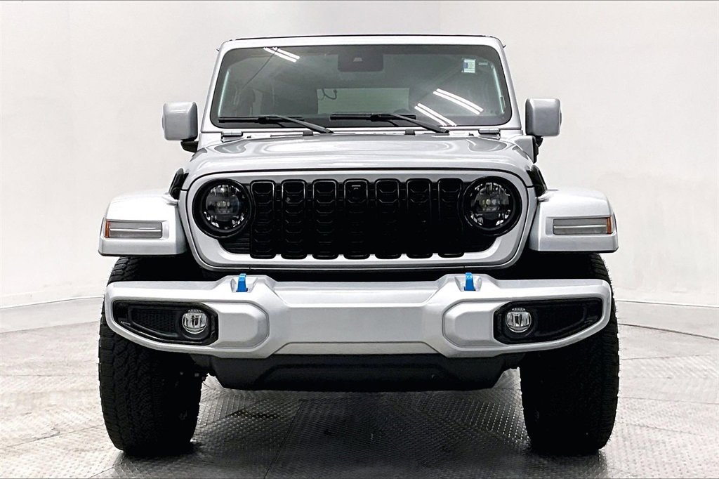 Used 2024 Jeep Wrangler High Altitude image 3