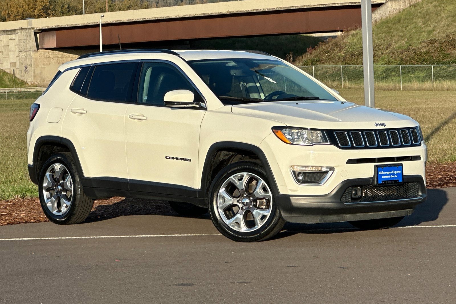 Used 2021 Jeep Compass Limited image 1