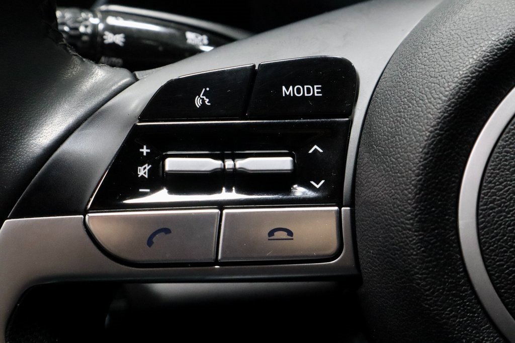 Certified 2023 Hyundai Elantra Limited image 28