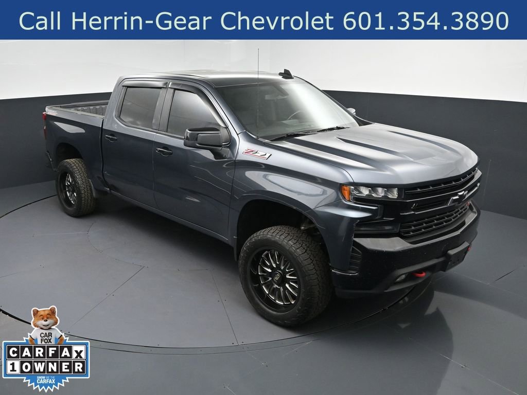 Used 2021 Chevrolet Silverado 1500 LT Trail Boss w/ Convenience Package II image 1