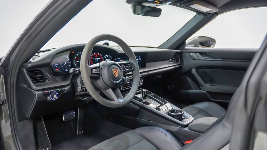 Certified 2023 Porsche 911 Targa 4 GTS image 4