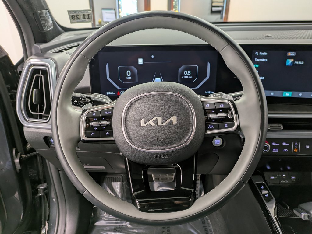 Used 2024 Kia Sorento SX Prestige w/ Sage Leather Package image 18