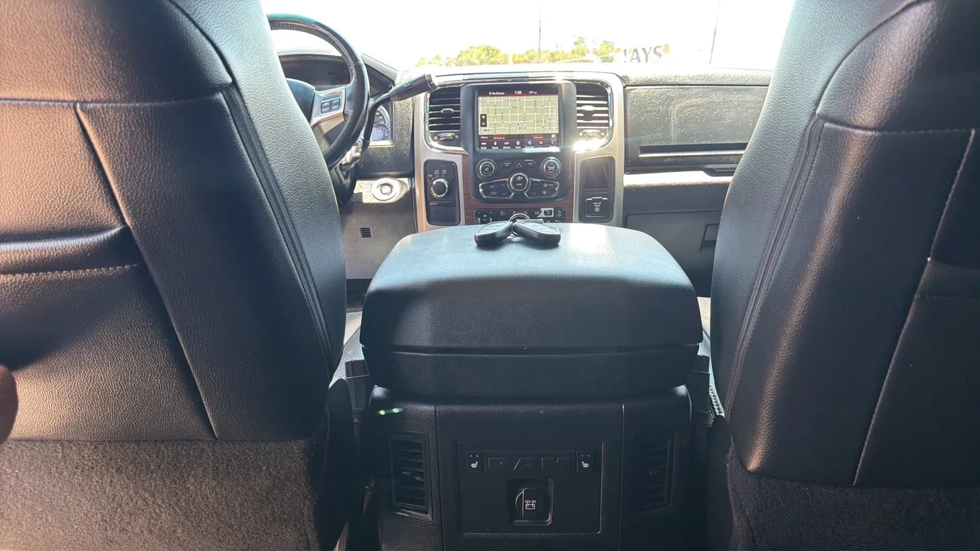 Used 2018 RAM 2500 Laramie w/ Off Road Package AWD/4WD image 23