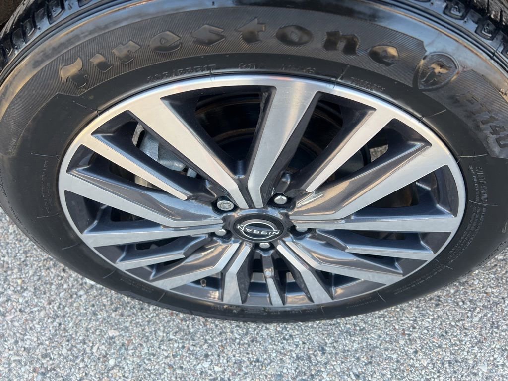 Certified 2023 Nissan Kicks SV FWD image 41