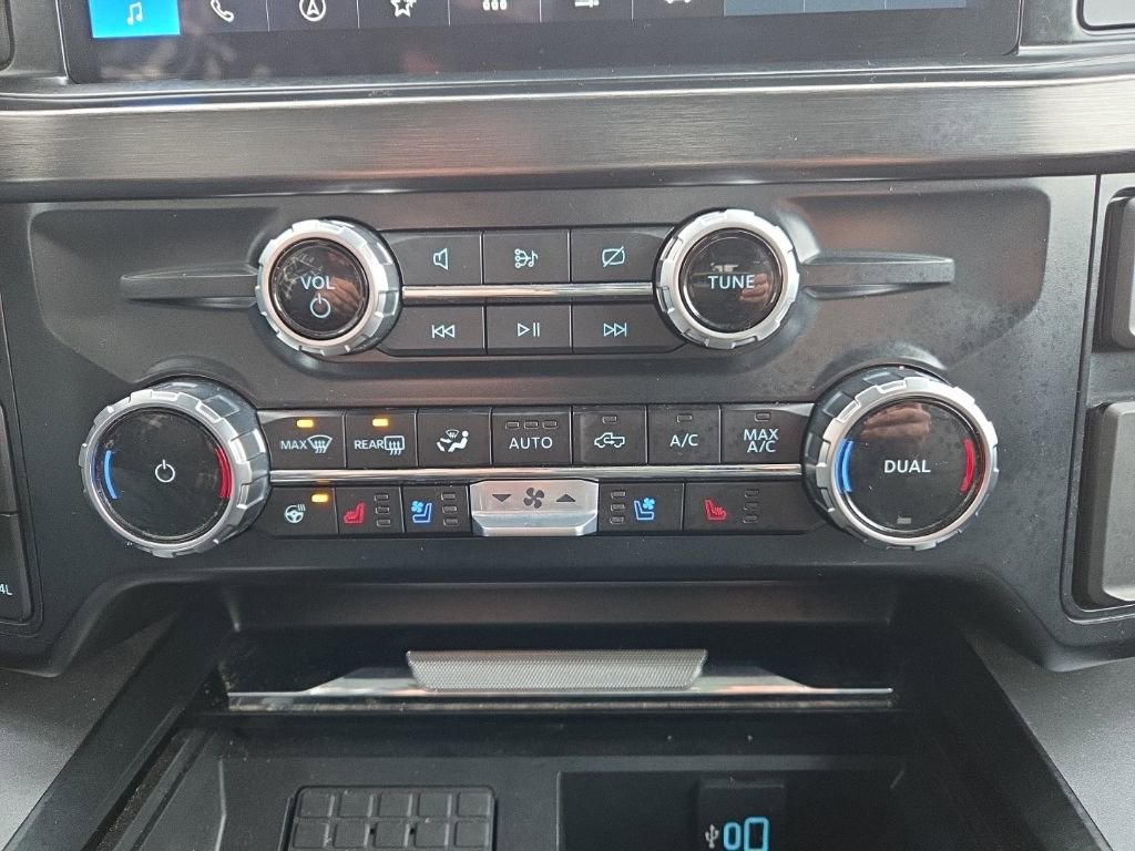 Used 2023 Ford F250 Lariat w/ Lariat Ultimate Package image 19