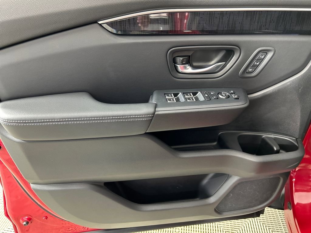 Used 2025 Honda Pilot Elite image 10