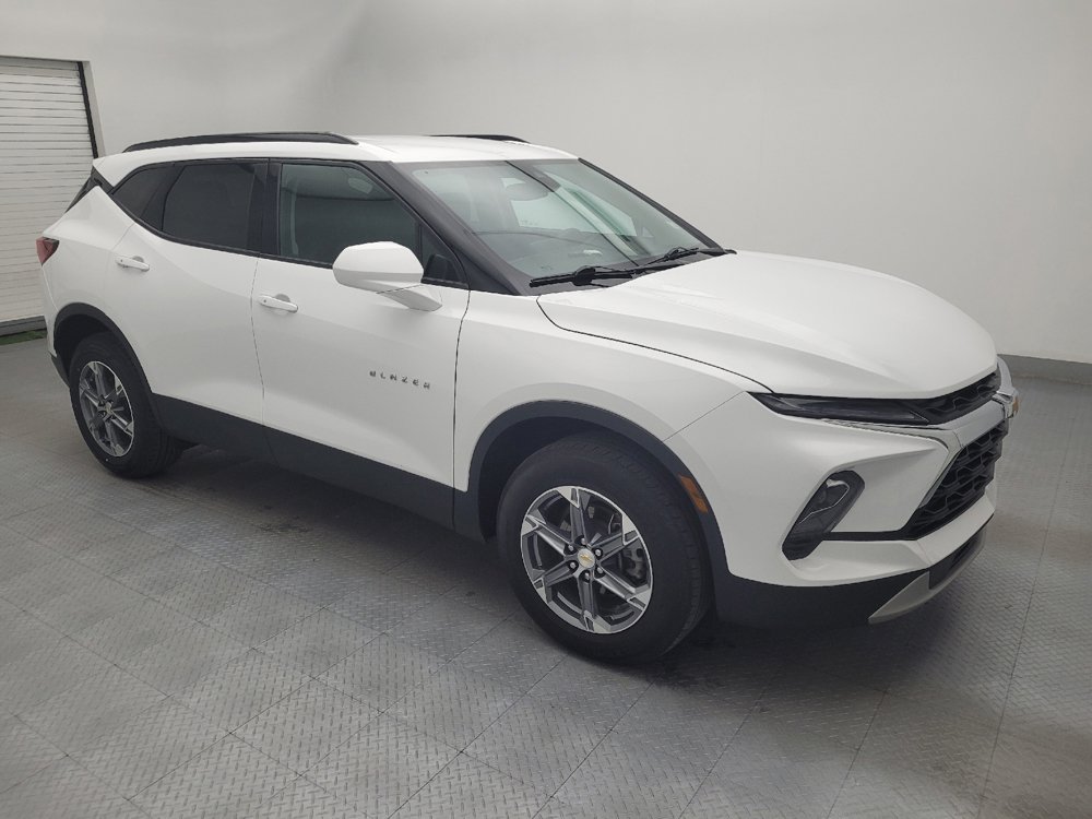 Used 2024 Chevrolet Blazer LT w/ Convenience Package FWD image 11