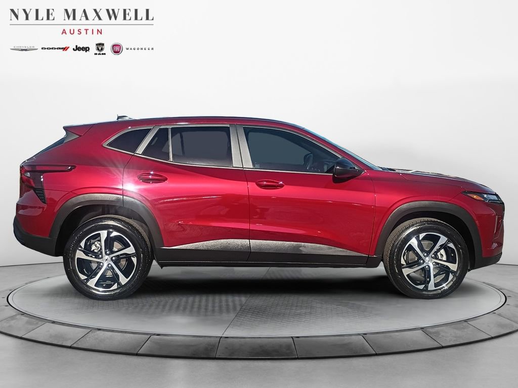 Used 2025 Chevrolet Trax RS w/ Driver Confidence Package image 17