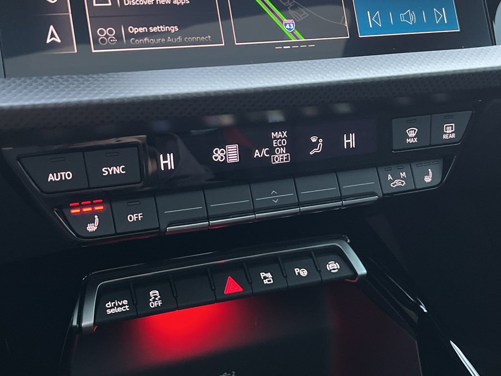 Used 2025 Audi RS 3 image 23